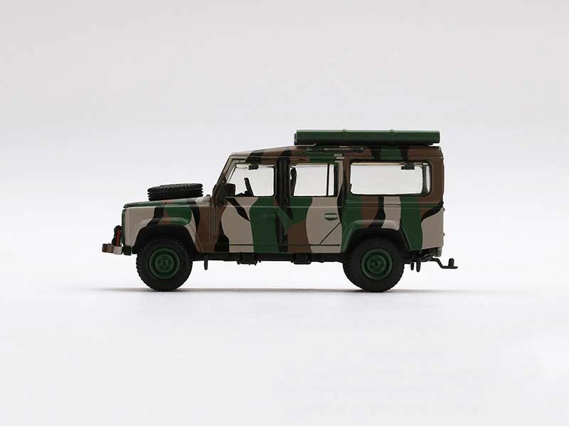 Land Rover Defender 110 Malaysian Army (Malaysia Exclusive) Diecast 1:64 Scale Model - True Scale Miniatures MGT00321 - Image 3