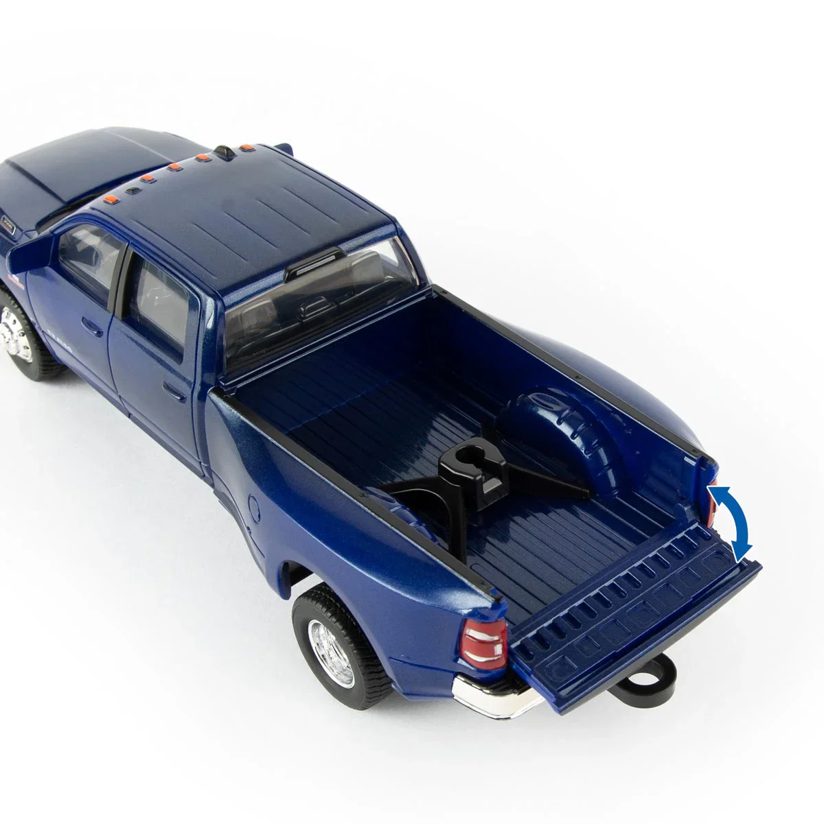 RAM 3500 Dually Quad Cab Pickup Truck w/ Lowboy Trailer & New Holland L230 Skid Steer 1:32 Scale Model - ERTL 47269 - Image 5